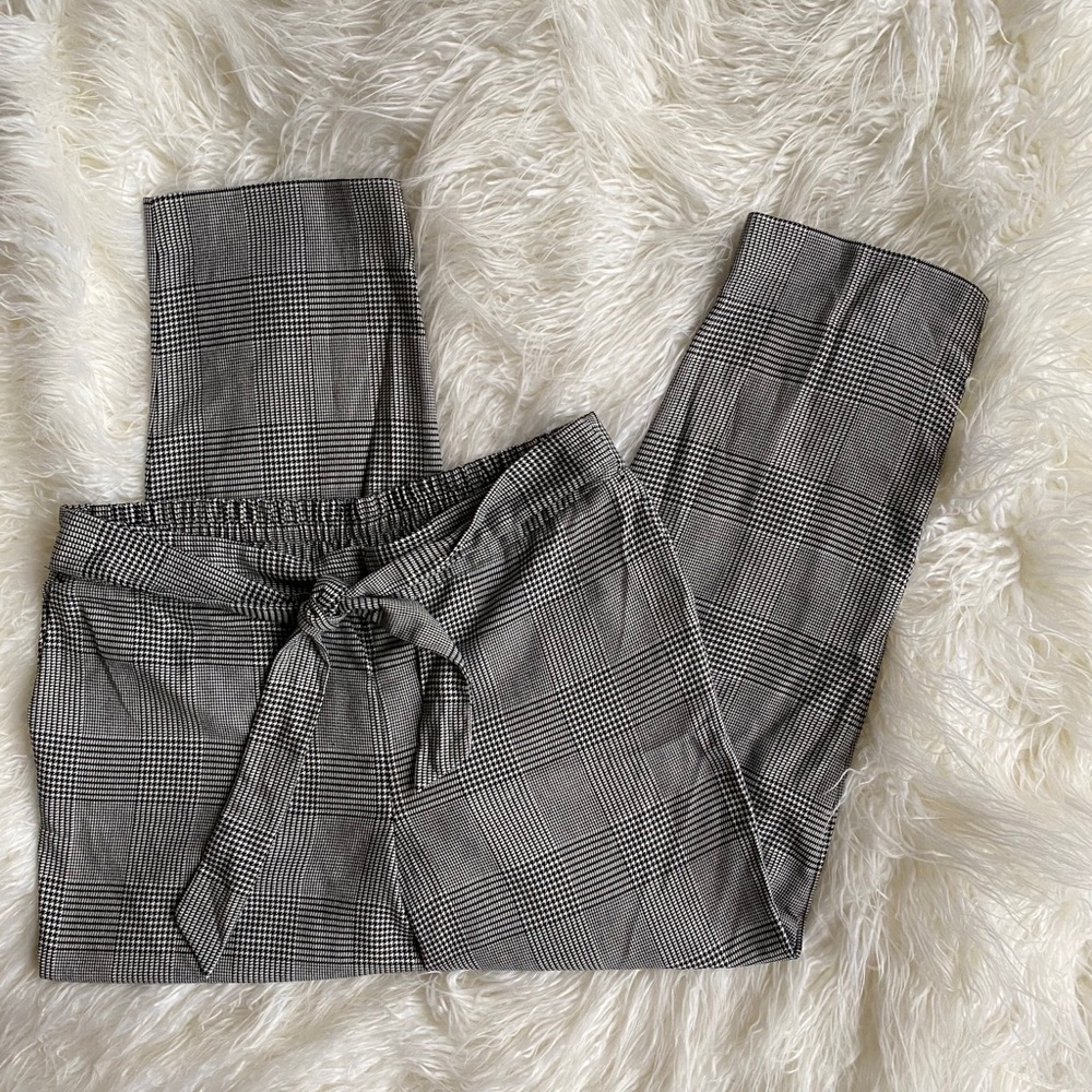 Tie-Waist Ankle Pants